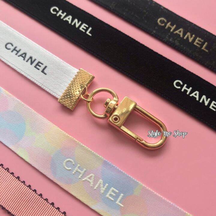 สายคล้องหน้ากาก-สายคล้องแมส-สายคล้องหน้ากาก-สายคล้องแมสชาแนล-chanel-ribbon-mask-straps-ริบบิ้นแบรนด์เนมแท้-สายคล้องคอ-mask-stap-สายคล้องแว่น