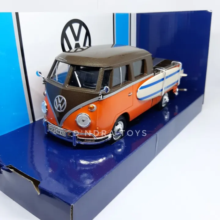 Diecast Volkswagen Bus Double Cab Miniatur Mobil VW Combi Pickup Maisto