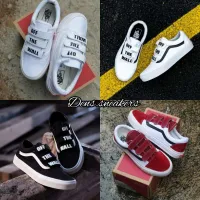men velcro vans