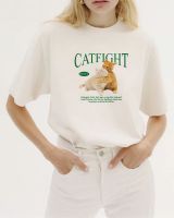 เสื้อยืดคอกลมสไตล์ Minimal พิมพ์ลาย เสื้อแขนสั้น ลายแมว Cat Fight ผ้านุ่ม สวมใส่สบาย ราคาเบาๆ ไซส์ S-3XL