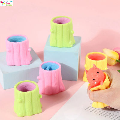 LT【Fast Delivery】Tree Stump Evil Squirrel Cup Squeeze Toys Funny Telescopic Head Decompression Squishes ของเล่น Prank Props สำหรับของขวัญ1【cod】
