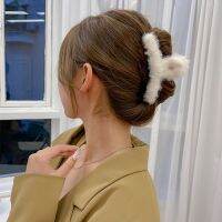 [hot]┇  Hair Claw Clip Korean Accessories Faux Fur Clamp