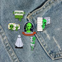 hot【DT】 Aliens Cartoon pin alien spaceship Enamel brooch creatures The Story of the Badges