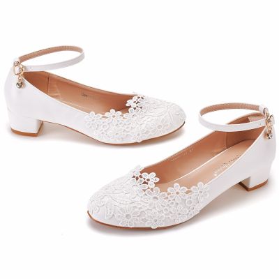 Bigger sizes 3 cm square with round head single shoes word wrist strap shoes the spring and autumn period and the lace wedding female white shoe