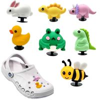 1pcs 3D Shoe Charms Cute Dinosaur Duck Bunny Croc Jeans Shoe Decoration Kawaii Frogs Bees Garden Sandal Accessories Kids Gift