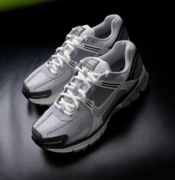 Adapted to Nike Air Zoom Vomero 5 retro trend running shoes gray off ...