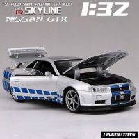 1:32 Nissan Skyline R34 GTR โมเดลกีฬาเคลื่อนที่แบบ Diecast Mainan Logam Mobil Simulasi Tingsuara Ringan Hadiah Anak-Anak