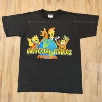 เสื้อยืดคุณภาพดี FLINTSTONES UNIVERSAL STUDIOS CARTOON เสื้อลายการ์ตูน ลายหนัง