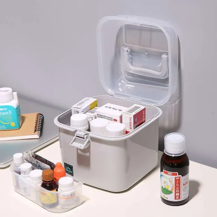 Carrying extralarge storage boxes for babies in medical classes