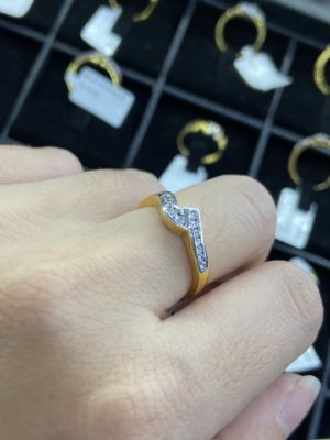 SPK-แหวนเพชรแท้เบลเยียม-แหวนแถว 0.30  กะรัต  ทอง  9k  มีใบรับประกันร้านค่ะ ใส่ได้ทุกวัน