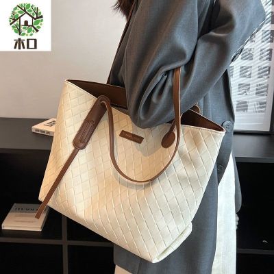 MLBˉ Official NY High-end all-match one-shoulder tote commuter bag large-capacity bag womens autumn and winter 2022 new hot style fashion big bag
