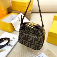 top●Female Bag FendiˉNew Style Presbyopic Lunch Box Bento Genuine Leather Portable Crossbody VINTAG Vintage Mini Medieval Dog Walking Matching 77221031