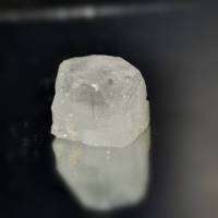 ผลึกอะโพฟีลไลต์(Apophyllite)