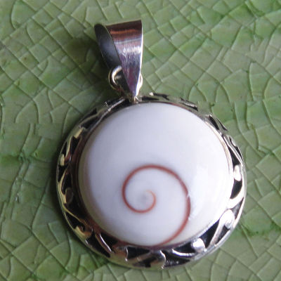 Pendant Circle Thai design exotic lovely earring dangle Shiva eye วงกลม ลายไทยจี้ห้อยเท่ห์มาก สวยแปลกตา สวยมาก น่ารัก พระศิวะตา