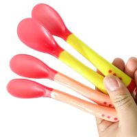 1pc 3 Colors Temperature Sensing Spoon Baby Silicon Spoon Baby Feeding Spoons Safety Temperature Sensing Utensils Bowl Fork Spoon Sets