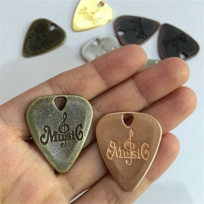 Hot Sale Metal Guitar Pick Zinc Alloy Plectrum 3x2.5cm Zinc Alloy For Acoustic Electric Guitars Bass Ukulele Accessories Guitar Bass Accessories