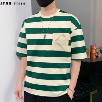 JPQQ Store เสื้อยืดคอกลมสีตัดกันลายทางสำหรับผู้ชายใหม่2023ฤดูร้อนเรียบง่ายลำลองสไตล์เกาหลีเสื้อสวมหัวเสื้อเป็นที่นิยม