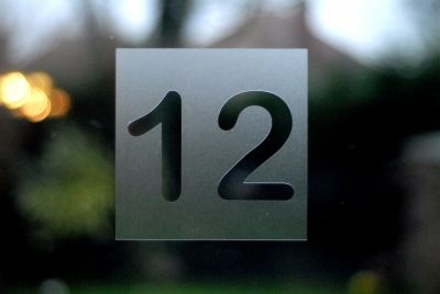 【LZ】♣◑  Customize Modern Square House Number Sticker / Decal - Etched glass style - various sizes