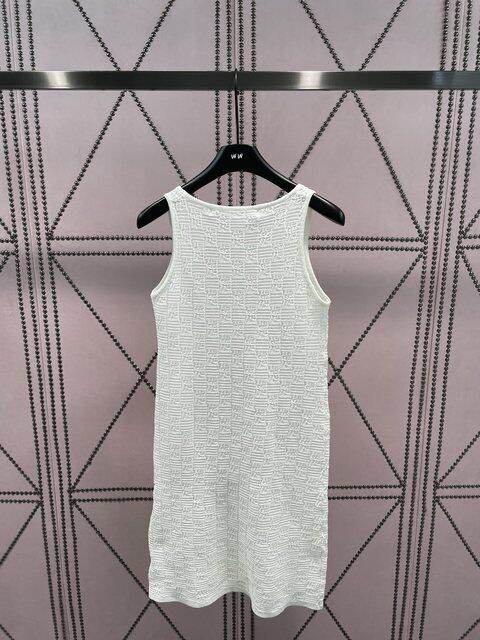 202302-new-white-knit-heart-slim-fit-tank-top-slip-dress-womens-simple-fashion-decoration-new-summer-womens-knit-dress