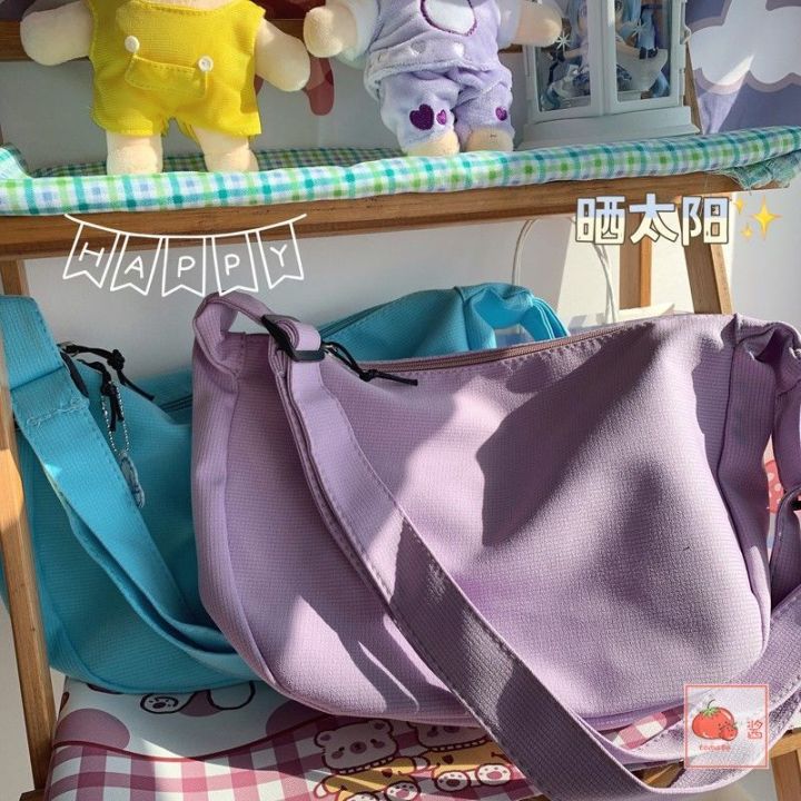 แฟชั่น-กระเป๋ากระเป๋าสะพายไหล่-ถุงเกี๊ยวสีทึบ-วาฟเฟิลเกาหลี-ลำลอง-อินเทรนสุดๆ-อเนกประสงค์และเรียบง่าย-กระเป๋านักเรียน