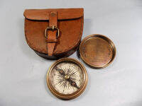 THORINSTRUMENTS (with device) Authentic Vintage Style Brass Pocket Compass with Leather Case