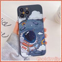 ? เคสไอโฟน11ลายแถบข้างนักบินอวกาศ SPACE เคส iPhone 13 เคสซิลิโคนขอบเหลี่ยมสำหรับ เคสApple iPhone 11 X 2020 เคสไอโฟน7พลัส 6s เคสไอโฟนSE2 13 Pro เคสi11 12 8 plus เคสไอโฟนxr 6 Xr 7 SE3 2022 i8plus เคสไอโฟนXS XS Max เคสไอโฟน13 Astronaut Case