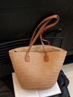 Uniqlo New Fashion version Straw bag womens large capacity 2023 new holiday beach straw bag woven bucket bag vegetable basket commuter tote bag