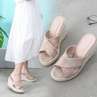 Wedge cool slippers female outside in the summer of 2023 new large base straw 33 small yards sponge bottom high-heeled sandals with large size 41
