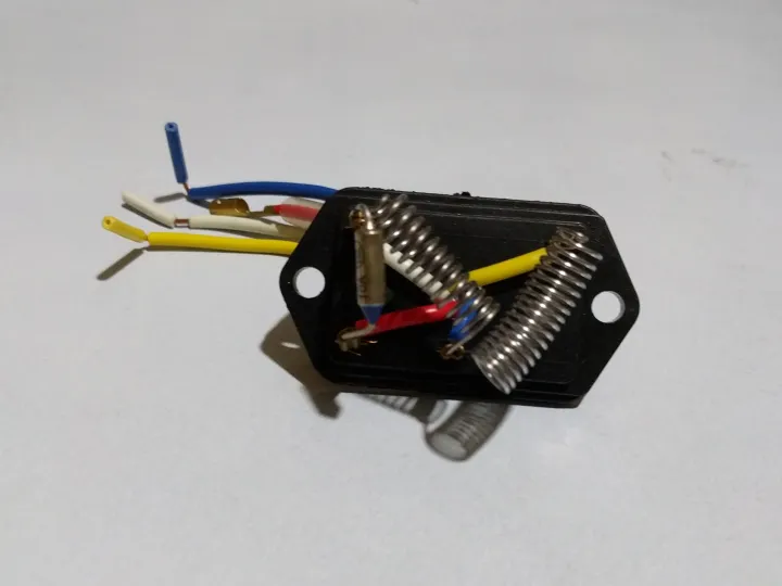 Universal Car Aircon Resistor Block 12V Builtin/Hanging Type