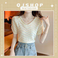 QJshop ร้านในไทย? เสื้อแฟชั่นหญิง เสื้อแขนสั้นผู้หญิงเข้าใหม่ งานแขนสั้นคอวี สีมินิมอลมาก ตัดเย็บเก็บงานมาดีมากๆค่ะซิส ประดับไข่มุกที่คอด้วย น่ารักไม่ไหว รีบมาซื้อด่วน?