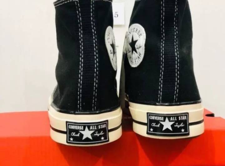 รองเท้าผ้าใบหุ้มข้อ-converse-all-star