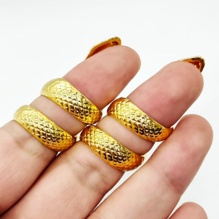 ไตรภูมิ-แหวนพญางู-งานเคลือบทอง-premium-gold-ปรับขนาดฟรีไซส์ได้-ผ่านพิธีปลุกเสกอัญเชิญดวงจิตพญานาคราชมาคุ้มครองรักษาทุกวง
