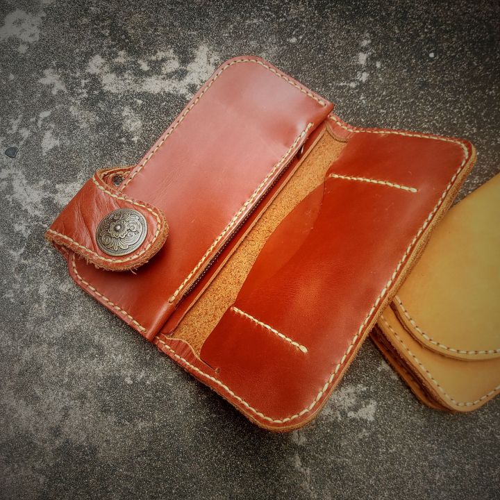 กระเป๋าหนังเเท้-ทรงยาว-กระเป๋าสตางค์หนังวัวแท้ๆ-หนังอย่างหนา-genuine-cowhide-clutch-wallet-red-moon-style