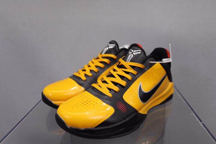 bruce lee kobe bryant shoes