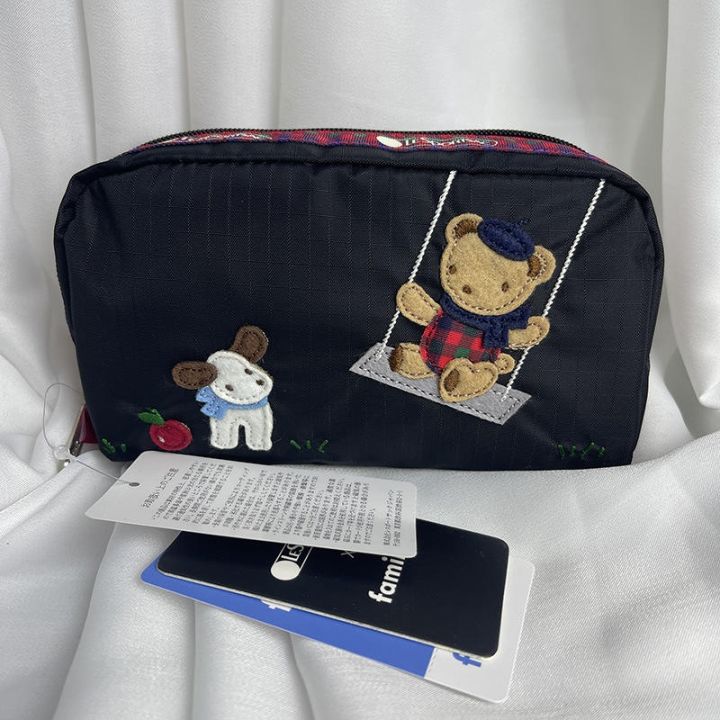 lesportsac-japan-limited-สติ๊กเกอร์ปักลายหมี-กระเป๋าเครื่องสำอาง-กระเป๋าจัดเก็บ-กระเป๋าคลัทช์-กระเป๋าลิปสติก-6511
