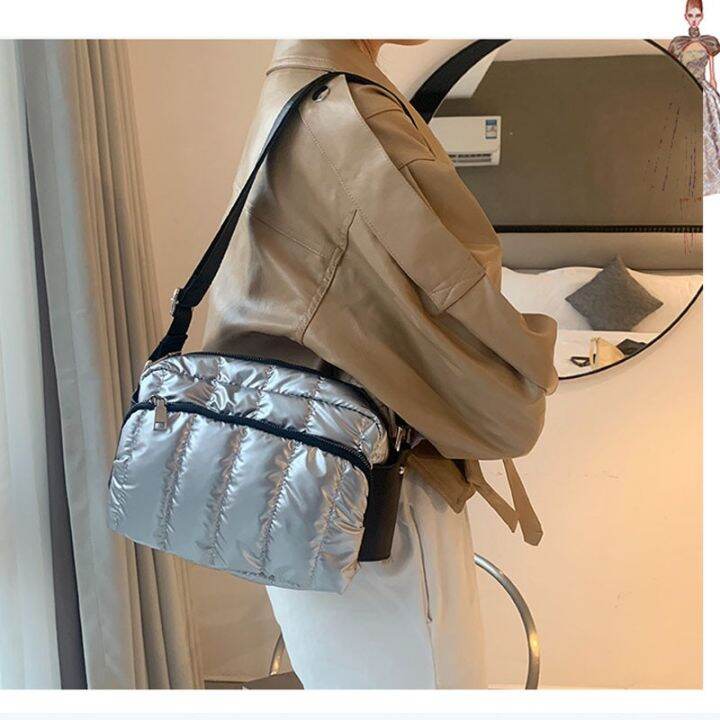 กระเป๋าสะพายไหล่สำหรับผู้หญิงผ้าฝ้ายพื้นที่หรูหรา2023ฤดูหนาว-crossbody-ลงกระเป๋าถือดีไซน์สวยกว้างกระเป๋ากล้อง-tali-bahu