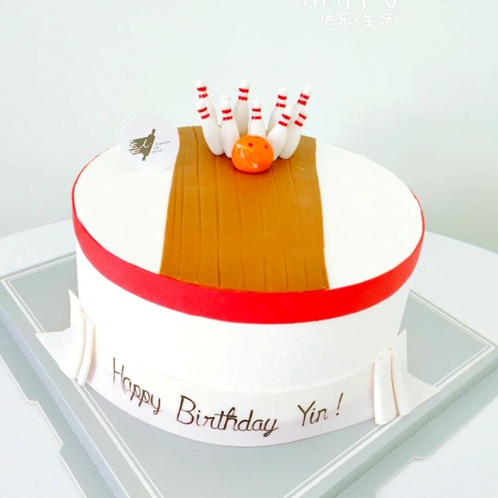 Bowling themed cake by ninny85310 on DeviantArt