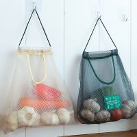 Kitchen Reusable Hanging Storage Bags Fruit Vegetable Garlic Onion Organizer Hollow Mesh Bag Kitchen Grocery Organizer Handbag