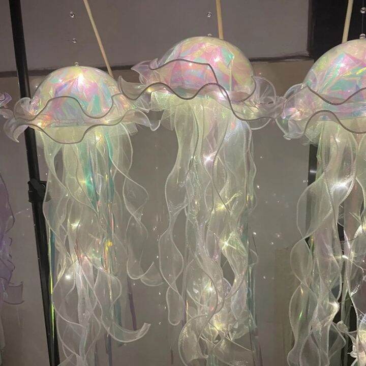 creative-jellyfish-lamp-jellyfish-hanging-decoration-wind-chimes-hanging-lantern-party-decor-atmosphere-lamp-birthday-gifts