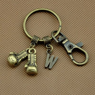【cw】 Fashion A-Z Keychain Boxing Pendant Fighting Jewelry Men 39;s Car Keyring Souvenir ！