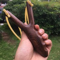 High Quality Slingshot Sling Shot Bow Outdoor Hunting Shooting Slingshot Catapult With Wooden Handle