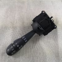 Left Turn Signal Horn Control for Dacia Dokker Duster Lodgy Logan Sandero 251682 8201167988 681726046R 255405056R 255400337R