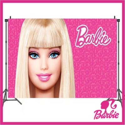 Barbiestyle Barbiepink Barbiecore ชุดบาร์บี้ บาร์บี้ บาบี้ ตุ๊กตาบาร์บี้ ตุ๊กตาน่ารัก เสื้อยืดแฟนคลับอนิเมะ Barbie รูปแบบ Barbie แบนเนอร์เจ้าหญิงถ่ายภาพป้ายแบนเนอร์ไวนิลนุ่ม150X100Cm สาว