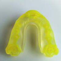 E-ERA Sanda guards สีเหลืองเรืองแสง