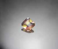 หินเรนโบว์ ฟลูออไรต์ (Rainbow Fluorite Slice With Natural Edge) " หินแห่งความฉลาด " น้ำหนัก 1.92 ct ขนาด 7.7x4x8.1 mm. พลอยแท้ 100% เนื้อดี ราคาถูก