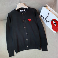 Comme Des Garcons Play เสื้อคาร์ดิแกนผ้าวูล Love ปักถักเสื้อกันหนาว Baoling สำหรับผู้หญิง