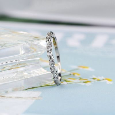 [COD]ZHOUYANG บางแหวนหมั้นสำหรับผู้หญิงที่เรียบง่ายของขวัญแต่งงานสไตล์ไมโครเพทายสีขาวสีทองเครื่องประดับแฟชั่น DZR021