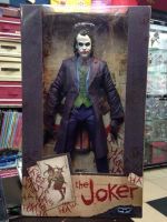 NECA อัศวินดำ ตัวตลก Joker ฮีทเลดเจอร์ 18 ตุ๊กตานิ้ว โมเดลแฮนด์เมดบรรจุกล่องของแท้