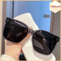 I-HALCYON กรอบสี่เหลี่ยม แว่นกันแดดโพลาไรซ์แบบพอดีตัว ขนาดใหญ่สุดไซต์ UV400 ห่อรอบเฉดสี แฟชั่นสำหรับผู้หญิง Y2K แว่นกันแดดที่ใส่ทับแว่นสายตาได้ ผู้หญิงและผู้ชาย