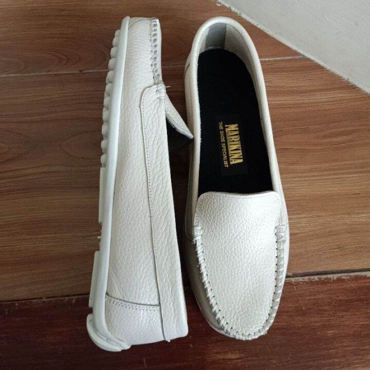 plain white nursing shoes